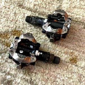 Pedal clipless pedals